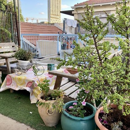 Neve Tzedek Original Style Apartments เทลอาวีฟ ภายนอก รูปภาพ