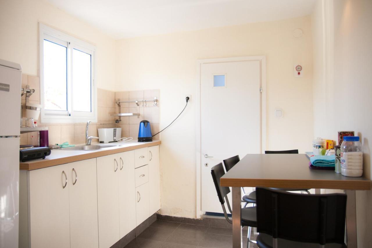 Neve Tzedek Original Style Apartments เทลอาวีฟ ภายนอก รูปภาพ