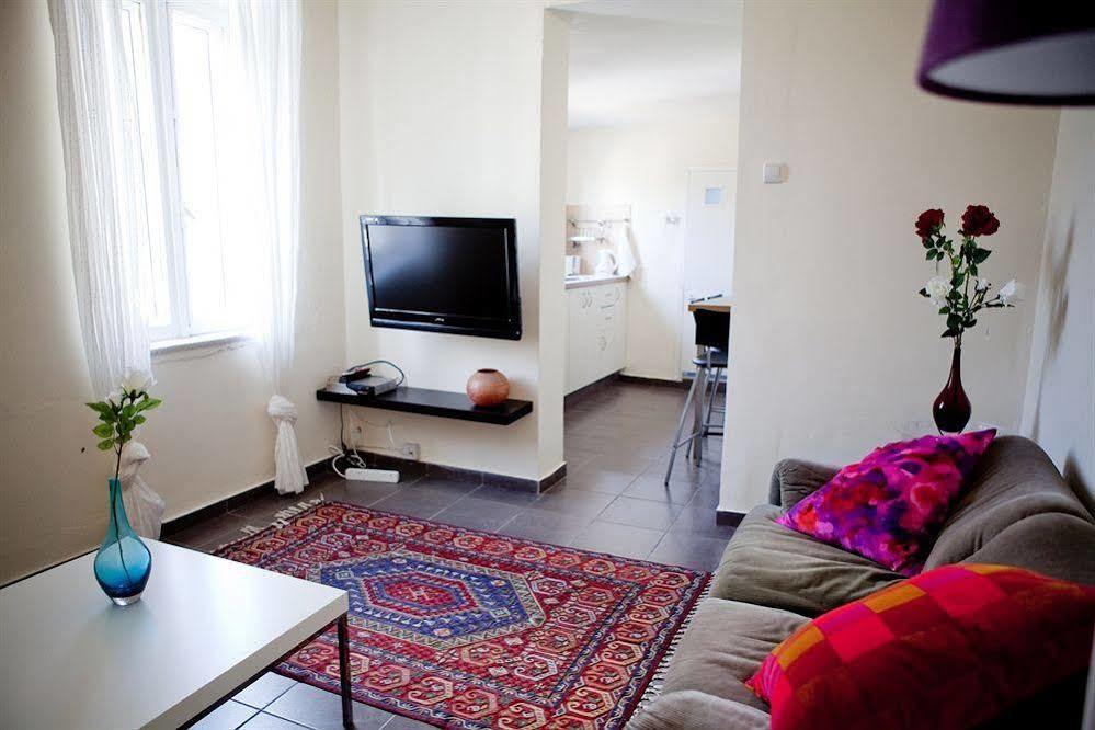 Neve Tzedek Original Style Apartments เทลอาวีฟ ภายนอก รูปภาพ