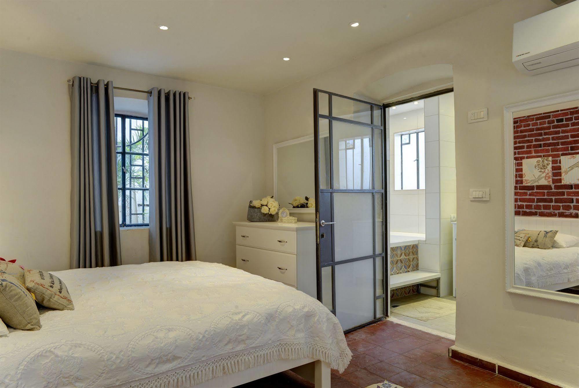 Neve Tzedek Original Style Apartments เทลอาวีฟ ภายนอก รูปภาพ